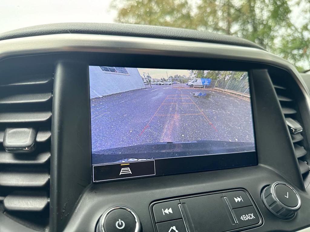 Thumbnail: 2023 GMC Acadia - 31