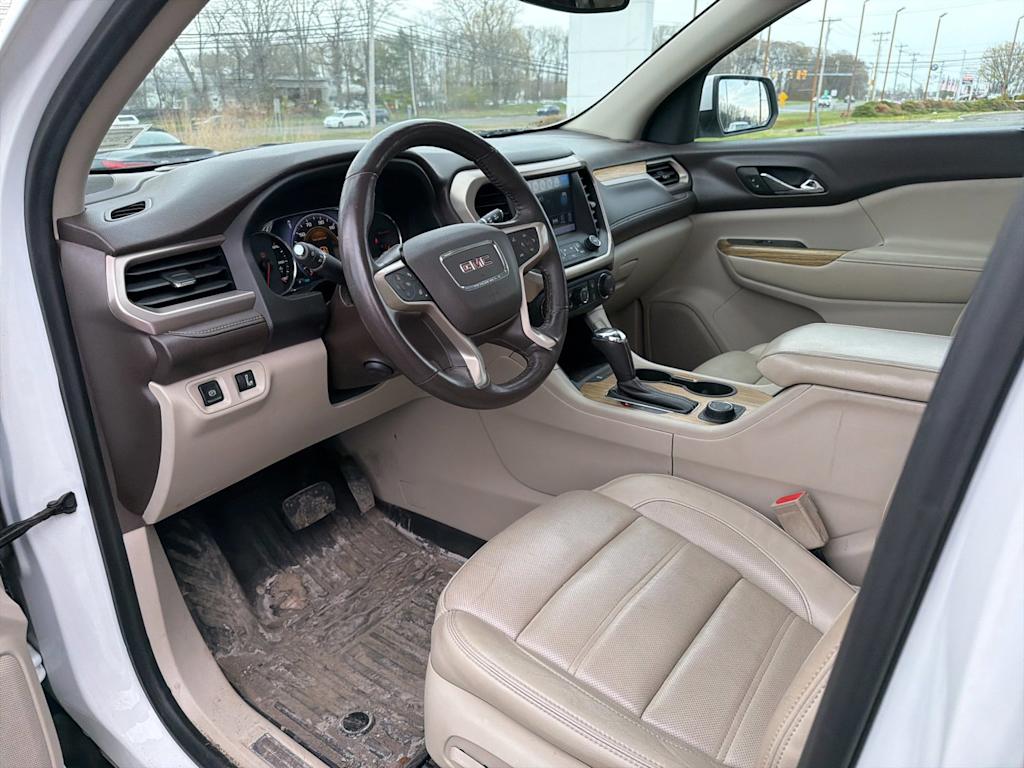 Thumbnail: 2017 GMC Acadia - 2