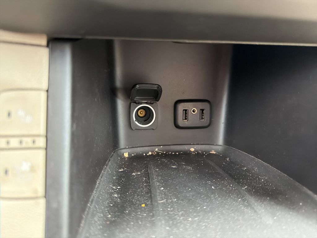 Thumbnail: 2017 GMC Acadia - 20