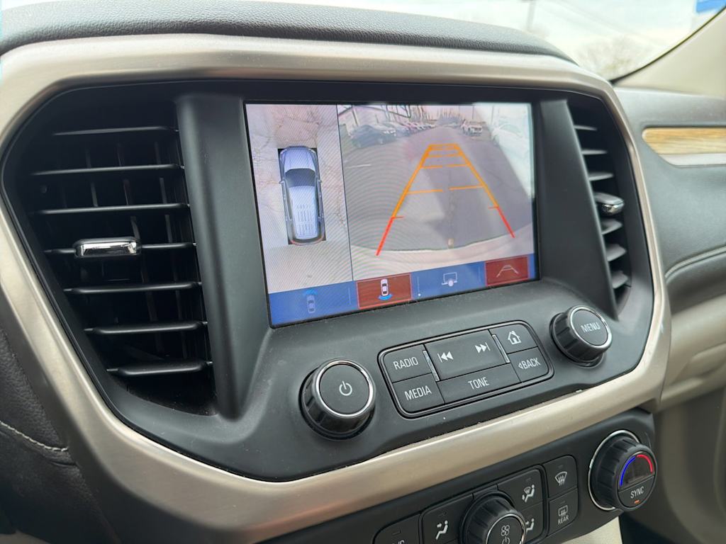 Thumbnail: 2017 GMC Acadia - 19