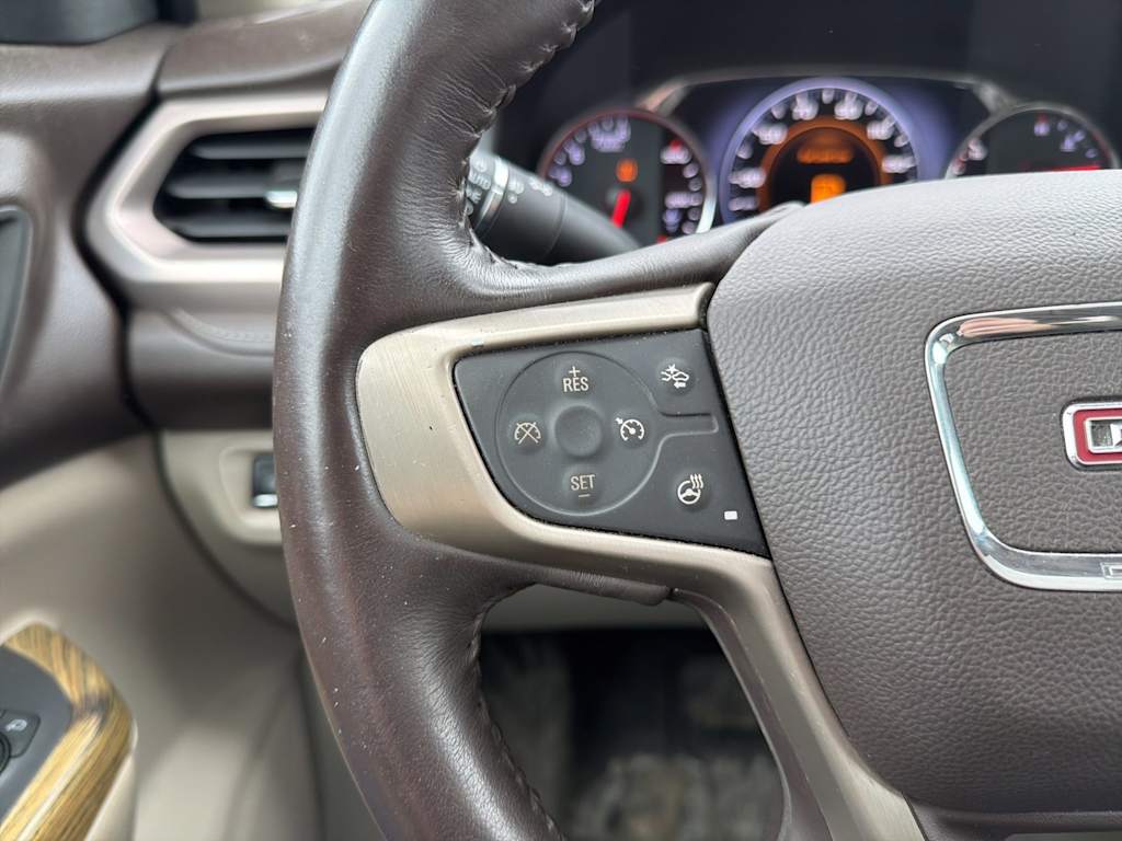 Thumbnail: 2017 GMC Acadia - 21