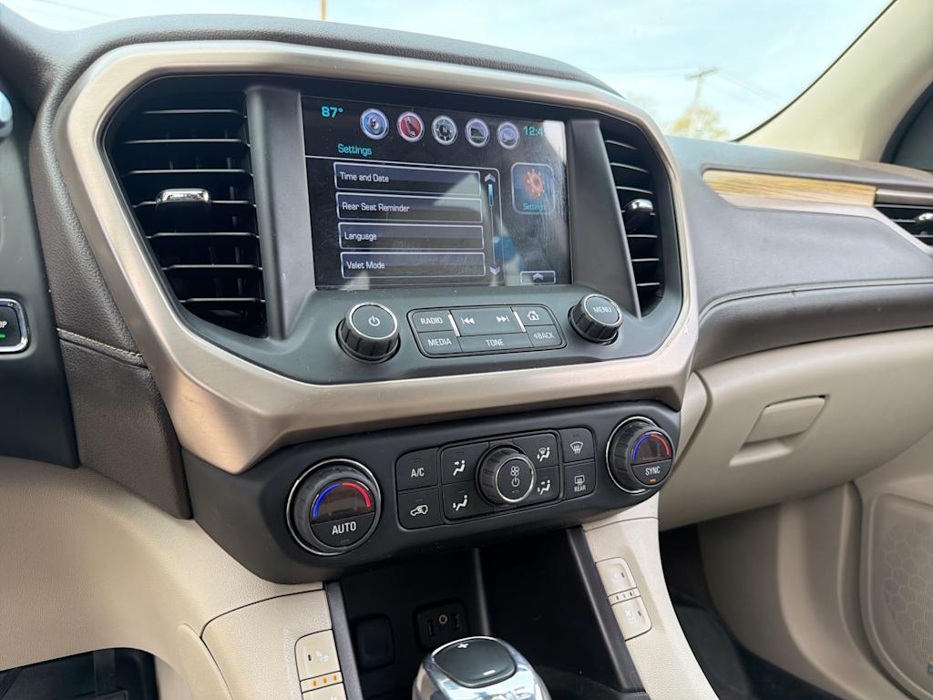 Thumbnail: 2017 GMC Acadia - 15
