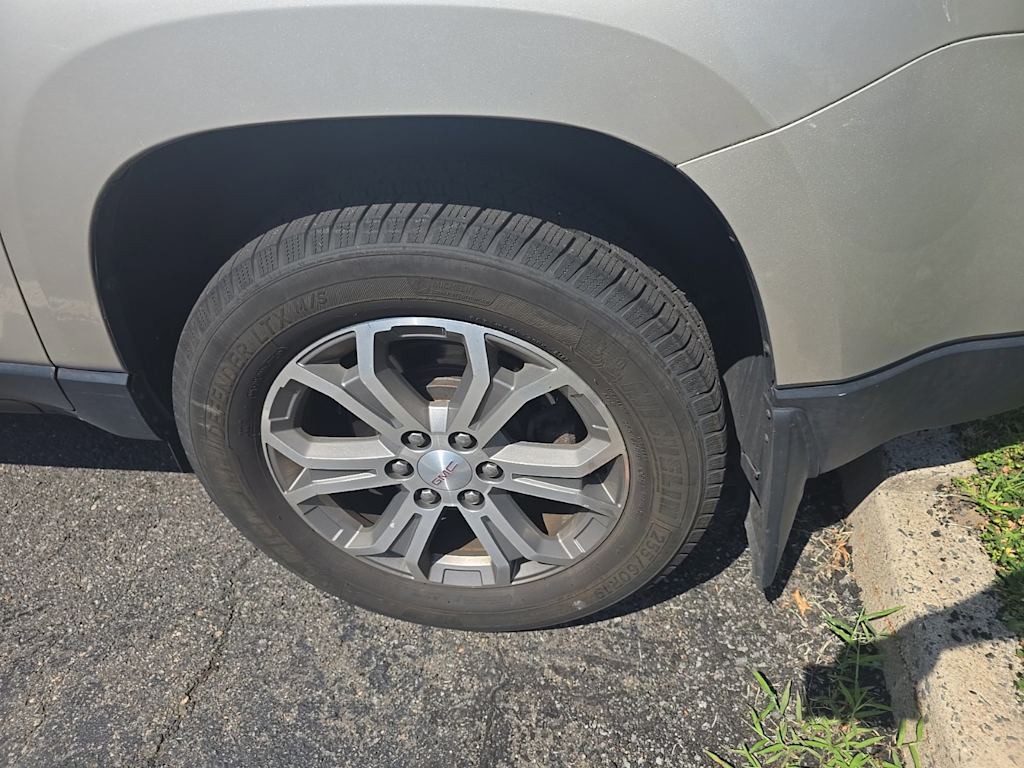 Thumbnail: 2015 GMC Acadia - 16
