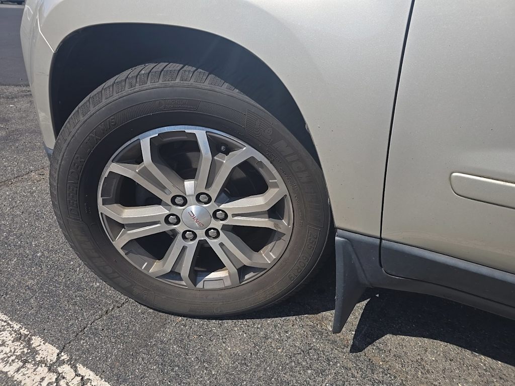 Thumbnail: 2015 GMC Acadia - 17