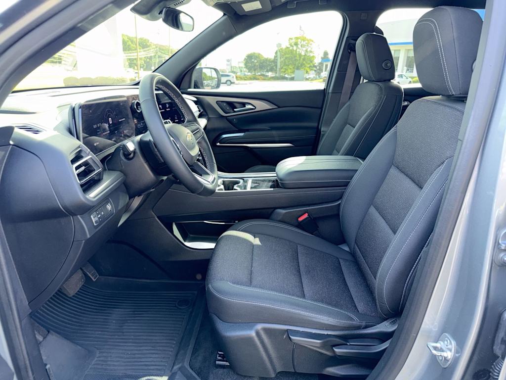 Thumbnail: 2024 Chevrolet Traverse - 10