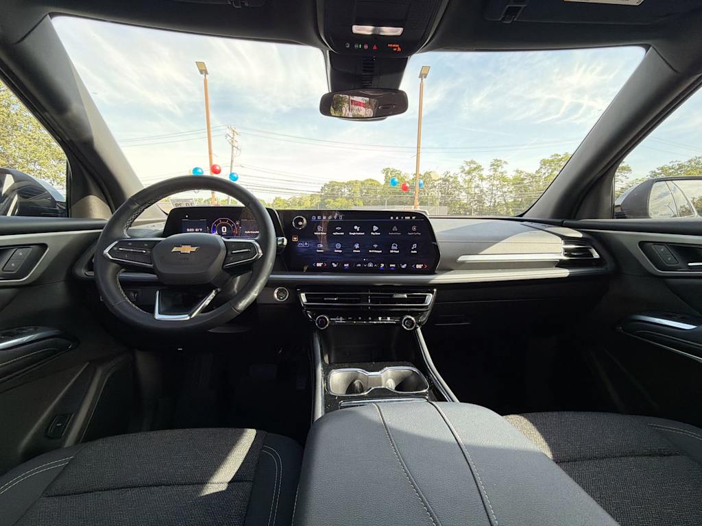 Thumbnail: 2024 Chevrolet Traverse - 13