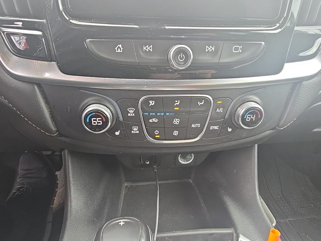 Thumbnail: 2020 Chevrolet Traverse - 24