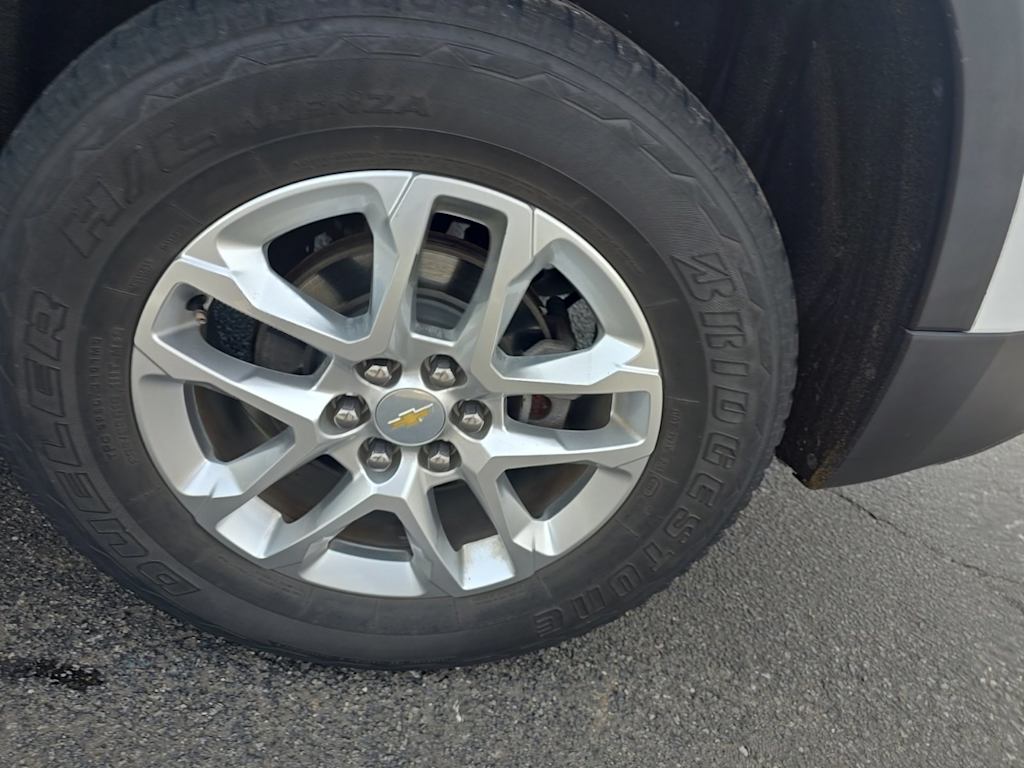 Thumbnail: 2019 Chevrolet Traverse - 19