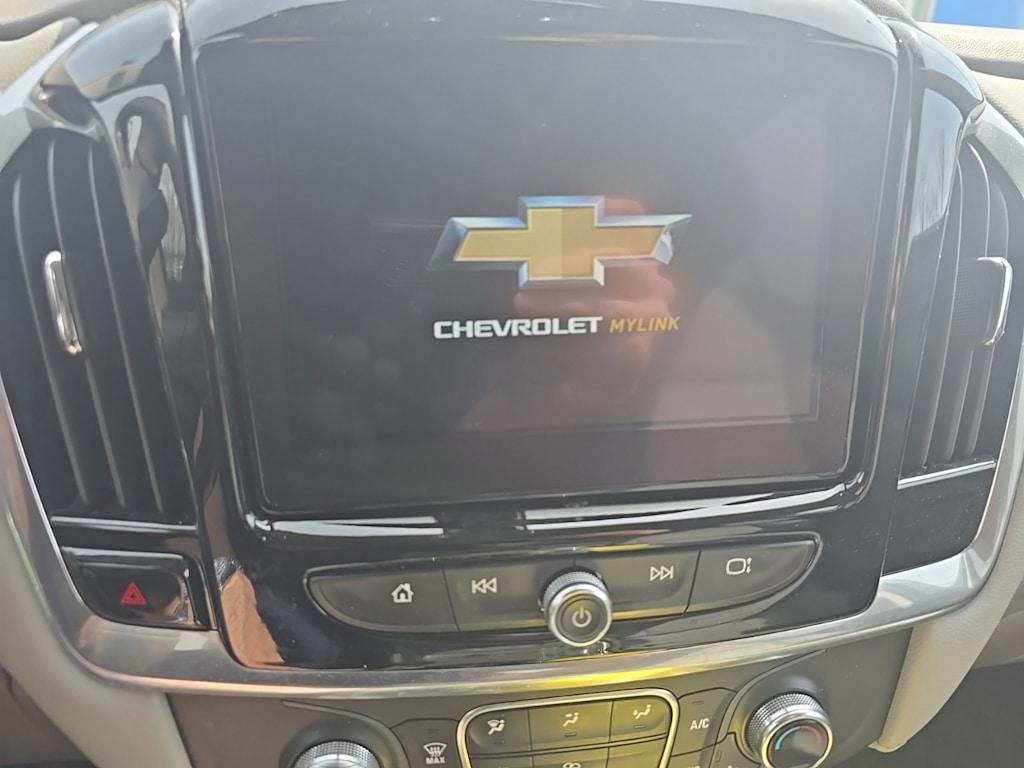 Thumbnail: 2019 Chevrolet Traverse - 12