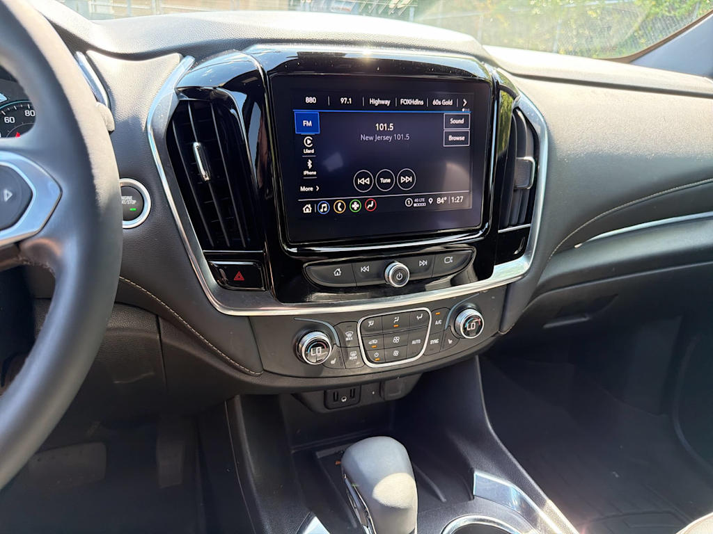 Thumbnail: 2023 Chevrolet Traverse - 14