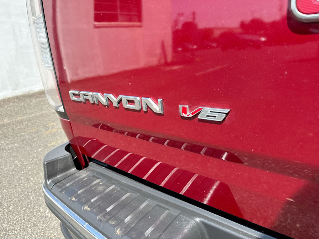 Thumbnail: 2017 GMC Canyon - 24
