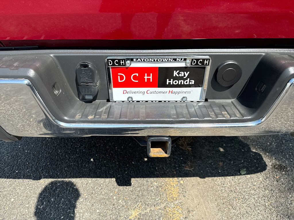 Thumbnail: 2017 GMC Canyon - 33