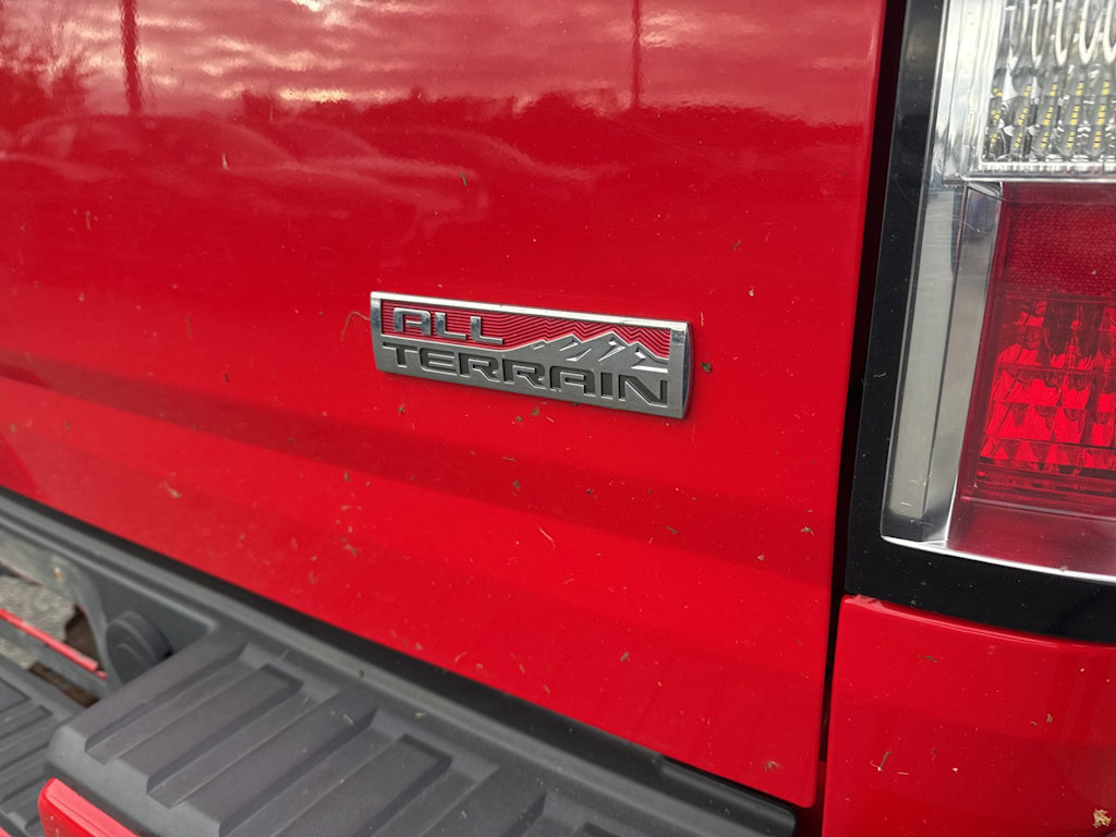 Thumbnail: 2016 GMC Canyon - 21