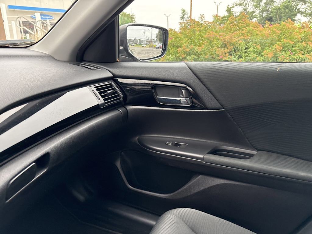 Thumbnail: 2016 Honda Accord - 17