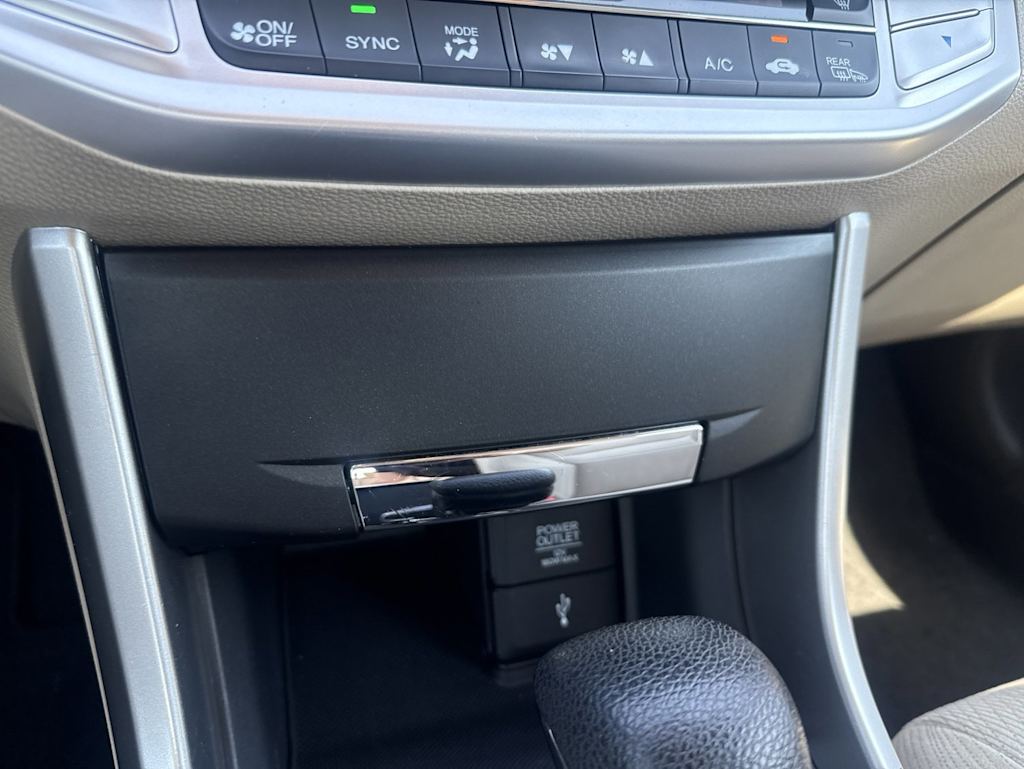 Thumbnail: 2015 Honda Accord - 23