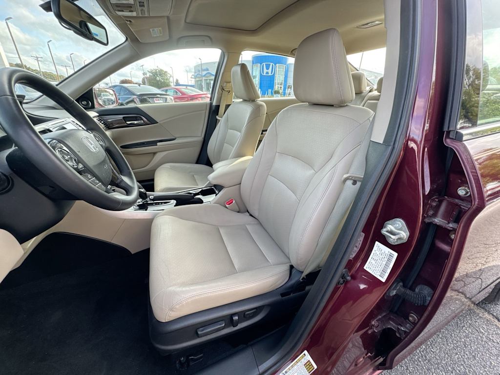 Thumbnail: 2017 Honda Accord - 27