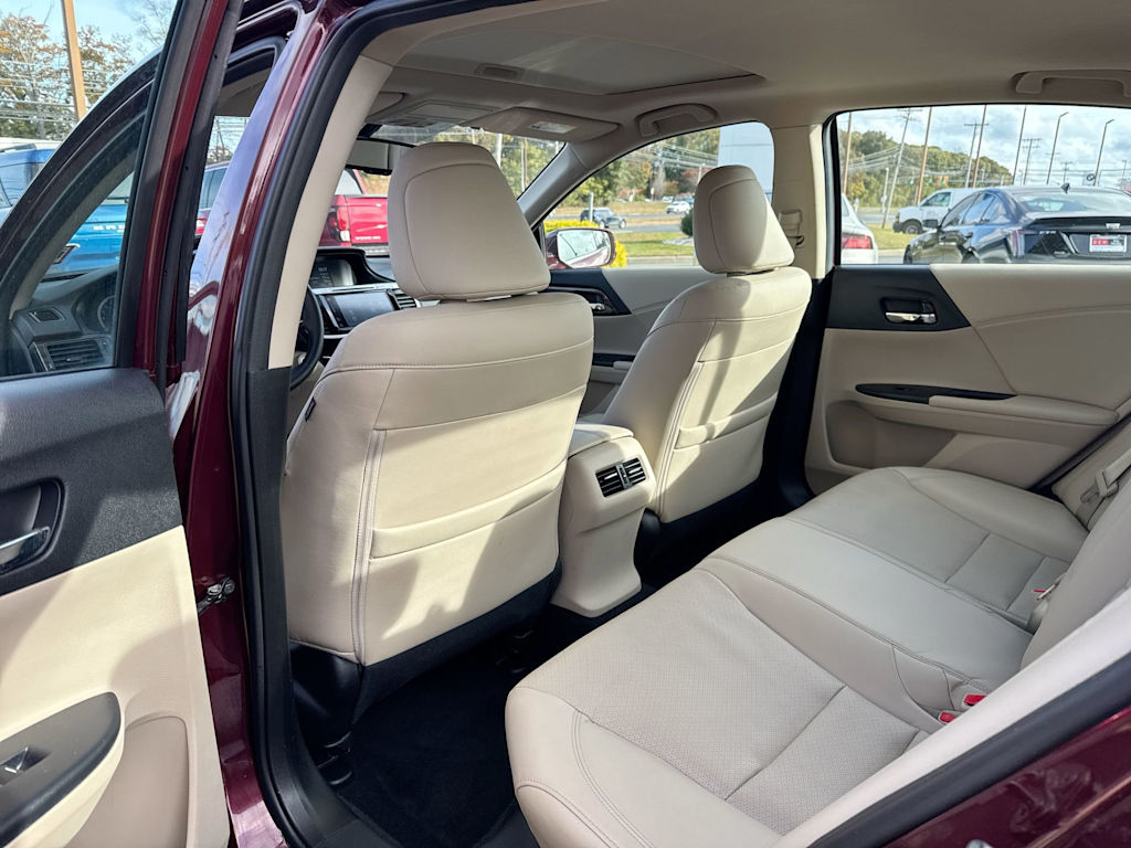 Thumbnail: 2017 Honda Accord - 11