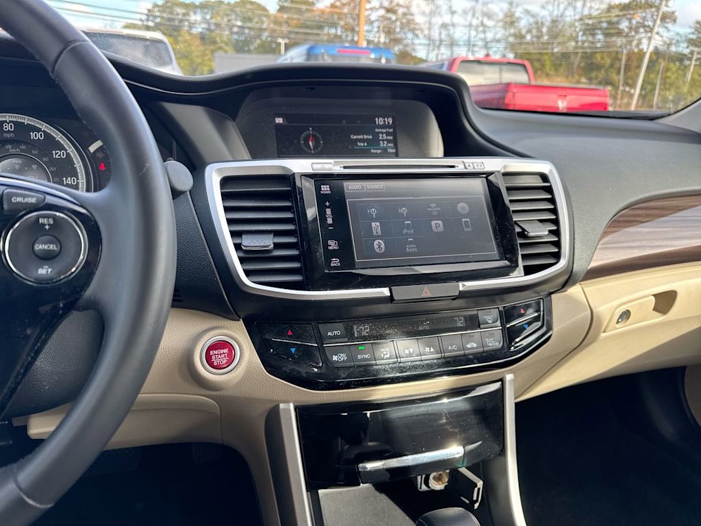 Thumbnail: 2017 Honda Accord - 14