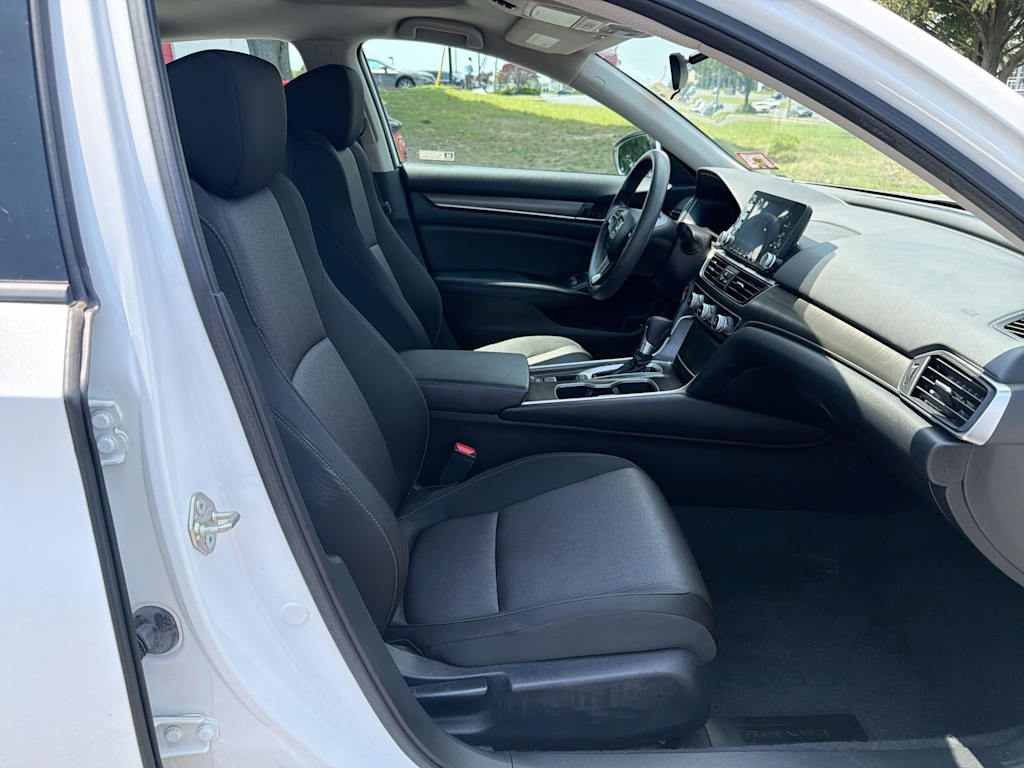 Thumbnail: 2019 Honda Accord - 11