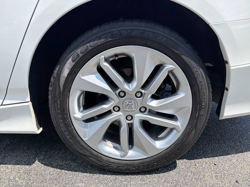 Thumbnail: 2019 Honda Accord - 8