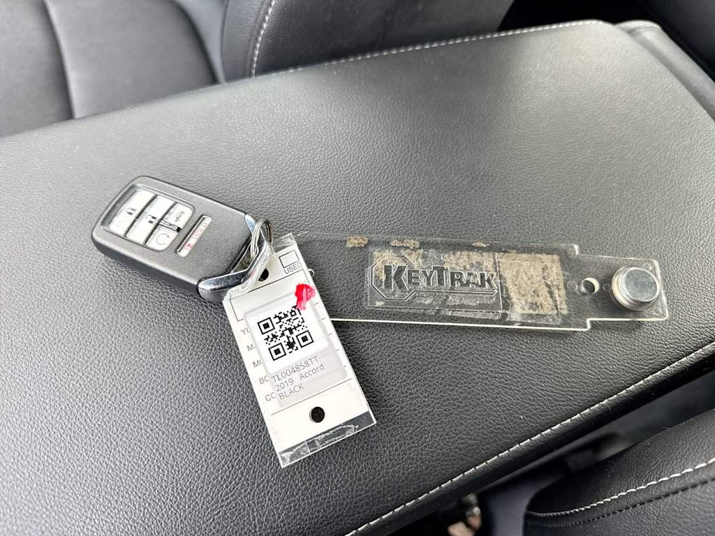 Thumbnail: 2019 Honda Accord - 19