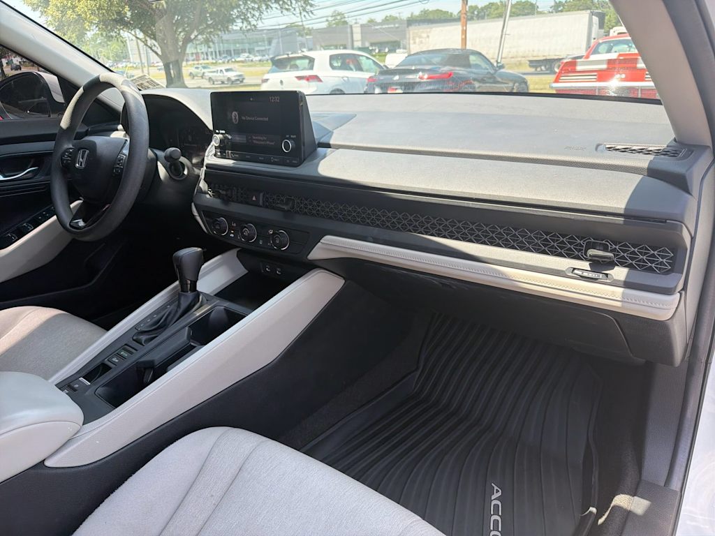 Thumbnail: 2024 Honda Accord - 8