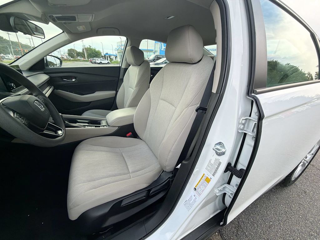 Thumbnail: 2023 Honda Accord - 27