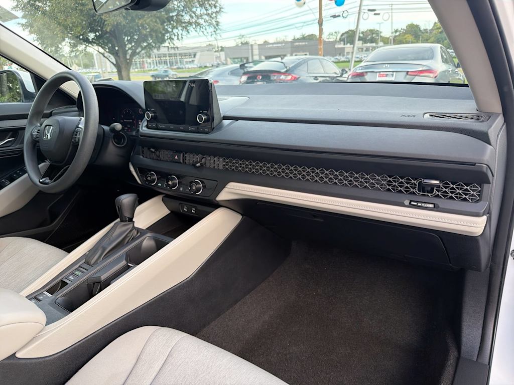 Thumbnail: 2023 Honda Accord - 8