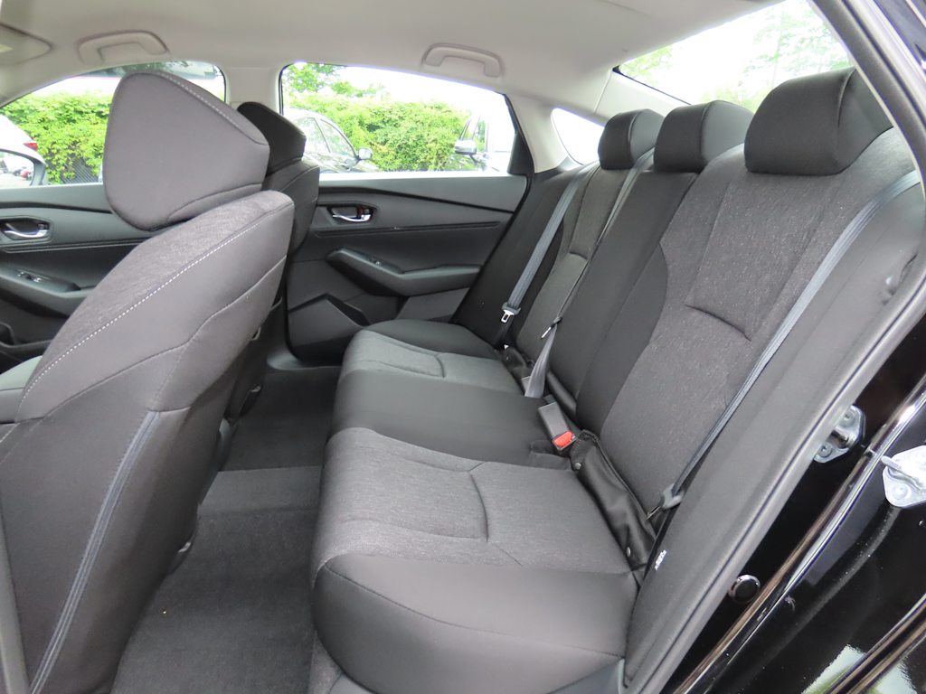 2025 Honda Accord LX 12