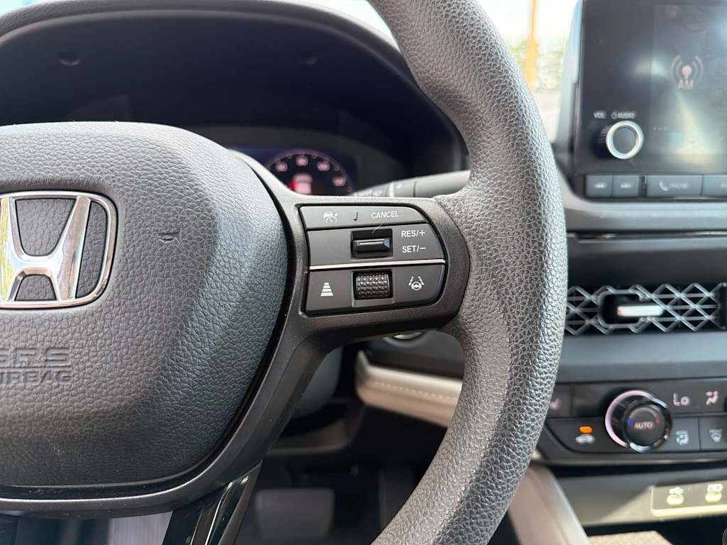 Thumbnail: 2023 Honda Accord - 32