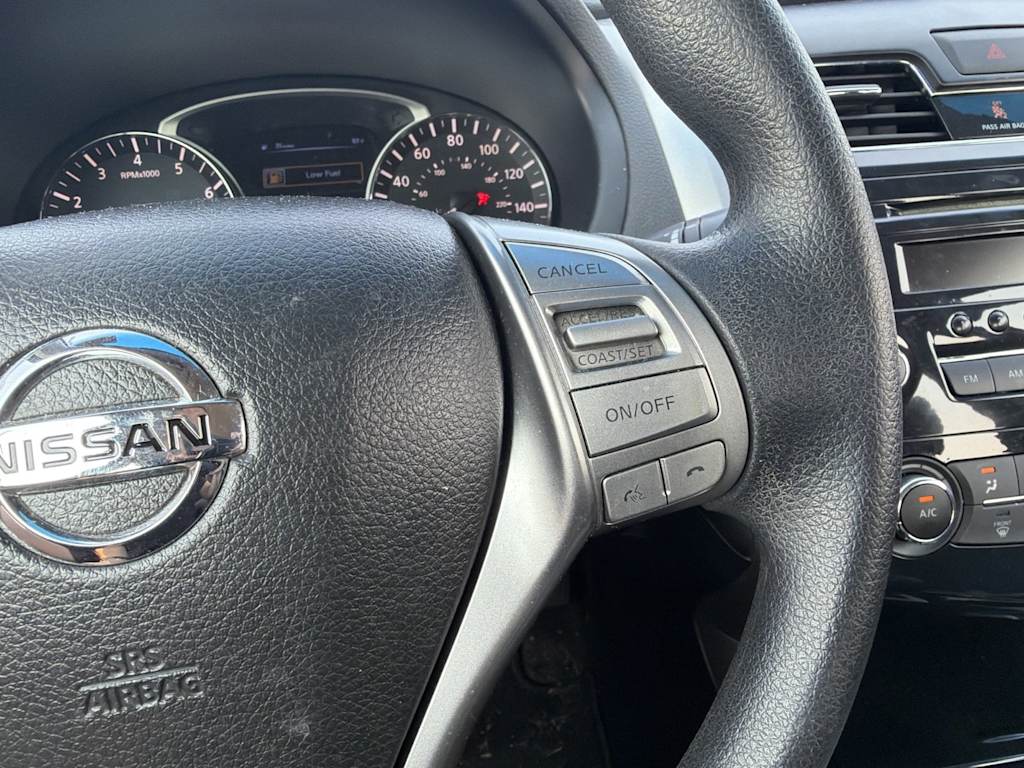 Thumbnail: 2014 Nissan Altima - 19
