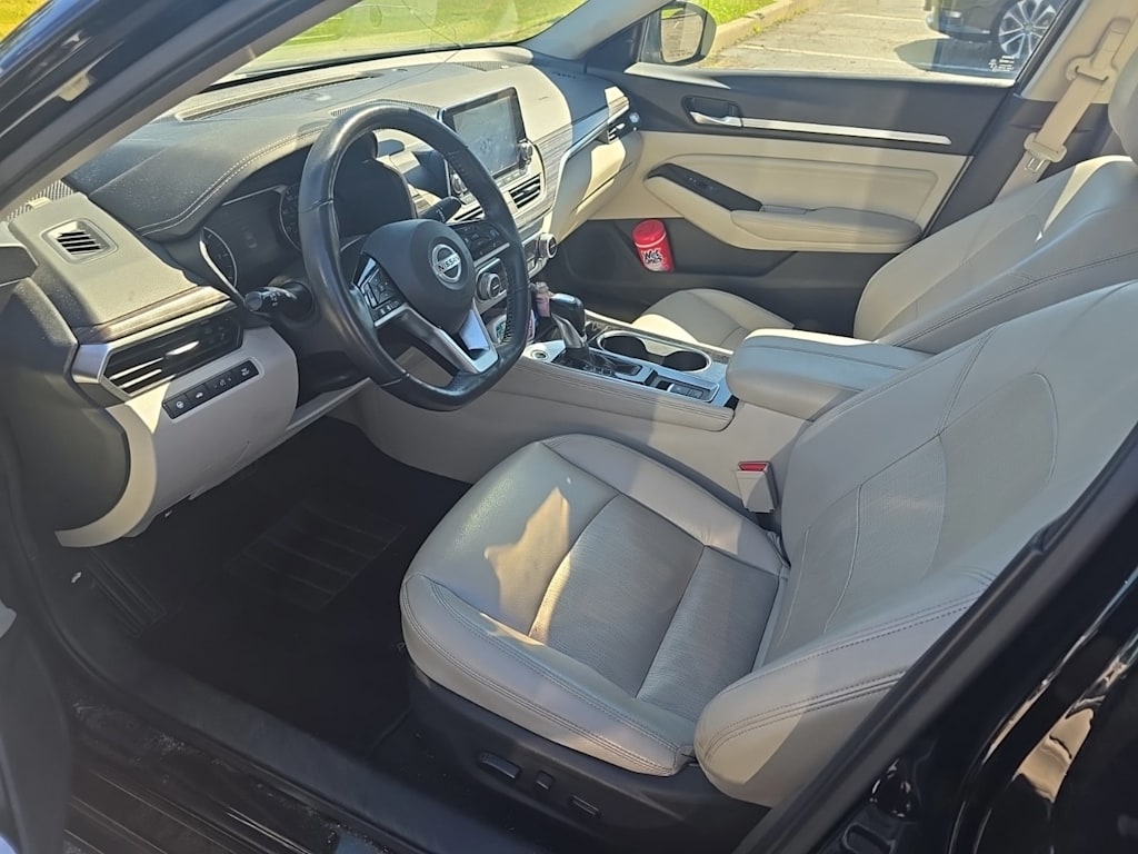 Thumbnail: 2021 Nissan Altima - 8
