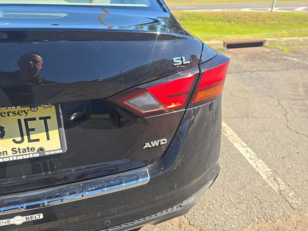 Thumbnail: 2021 Nissan Altima - 18