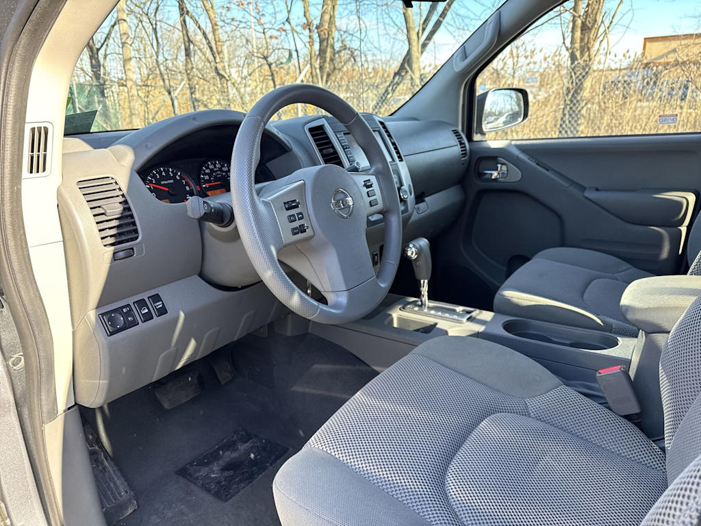 2019 Nissan Frontier SV 2