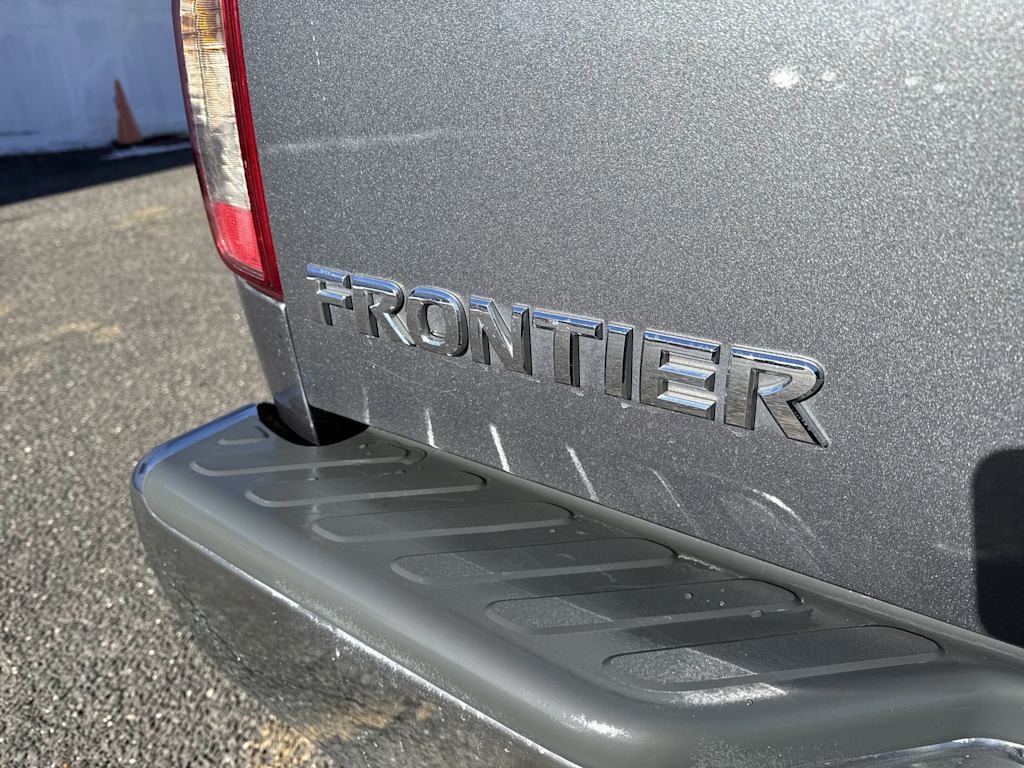 2019 Nissan Frontier SV 26