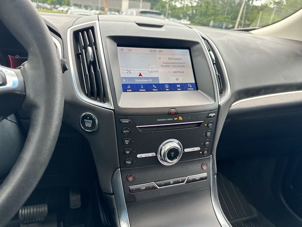 Thumbnail: 2019 Ford Edge - 15