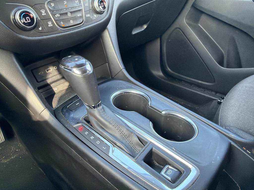 Thumbnail: 2019 Chevrolet Equinox - 11