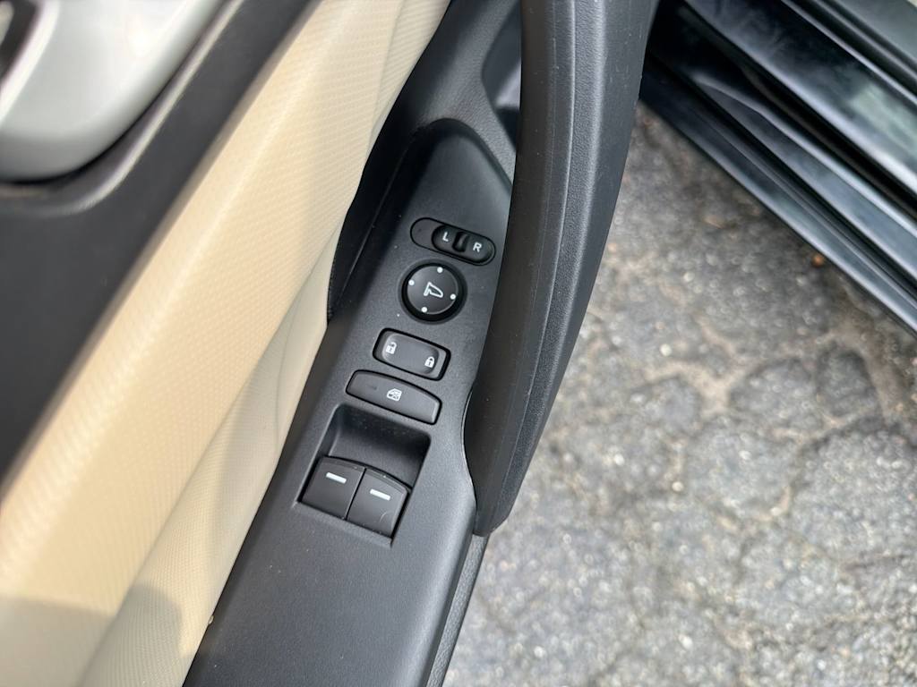 Thumbnail: 2016 Honda Civic - 26