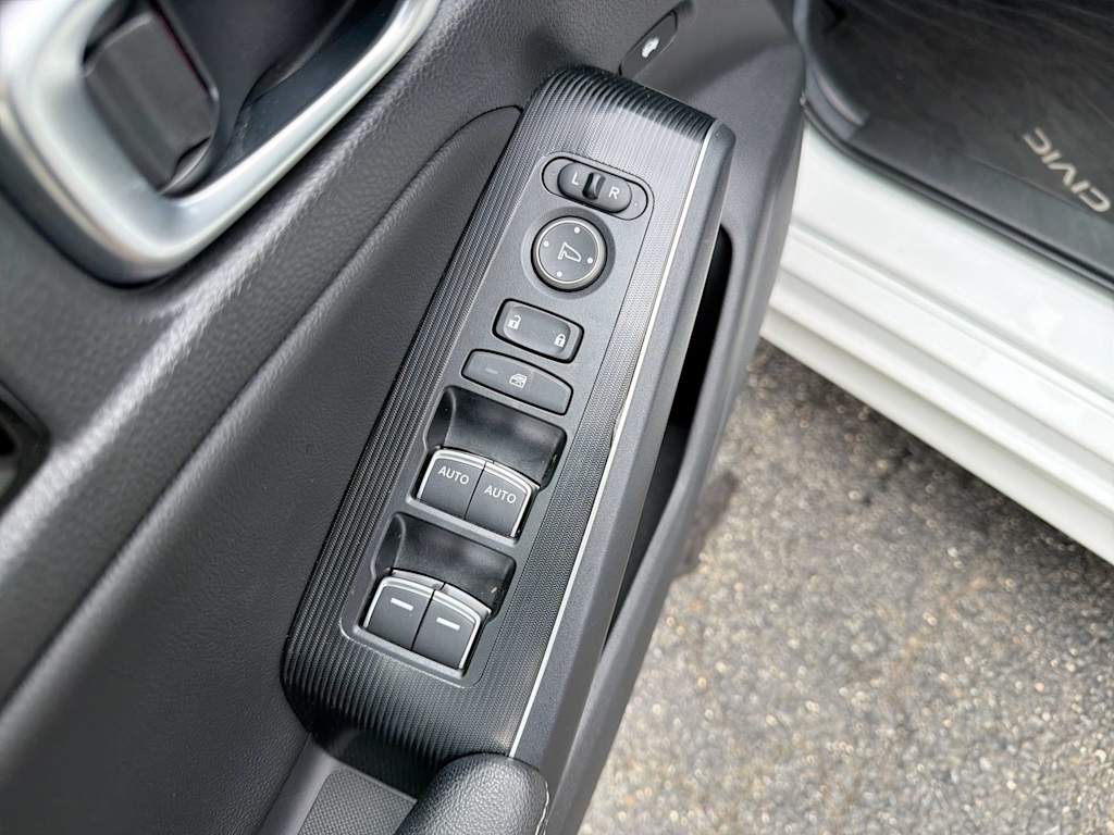 Thumbnail: 2024 Honda Civic - 28