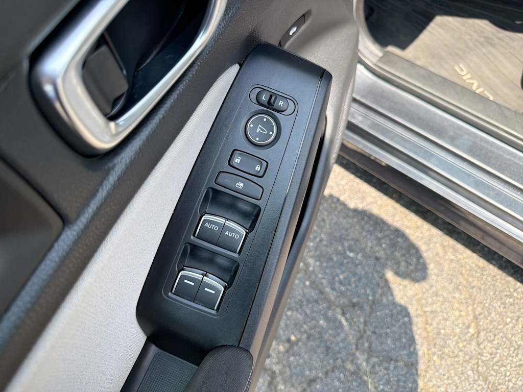 Thumbnail: 2024 Honda Civic - 28