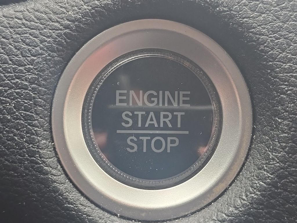 Thumbnail: 2017 Honda CR-V - 28