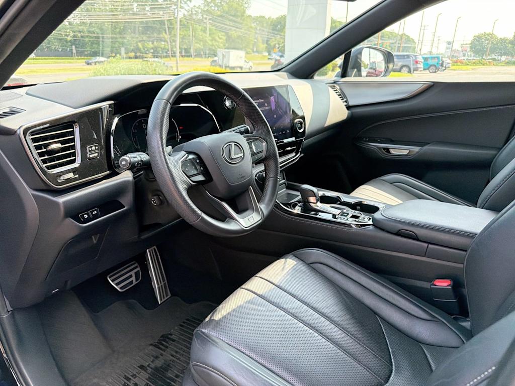 Thumbnail: 2024 Lexus ES - 2