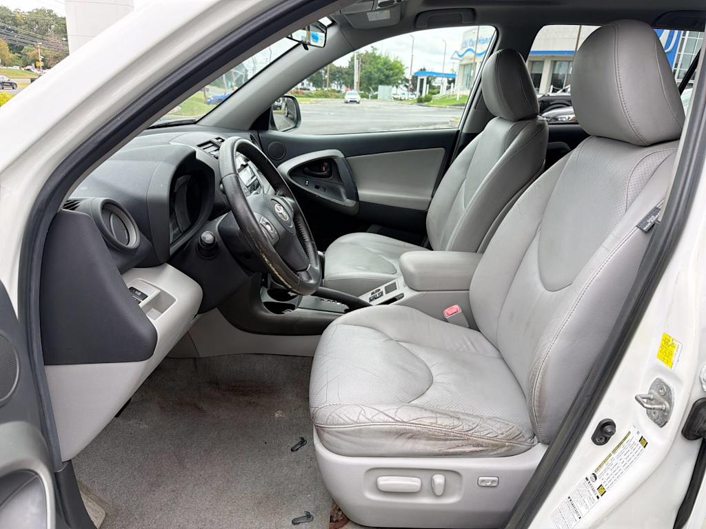 Thumbnail: 2010 Toyota RAV4 - 9