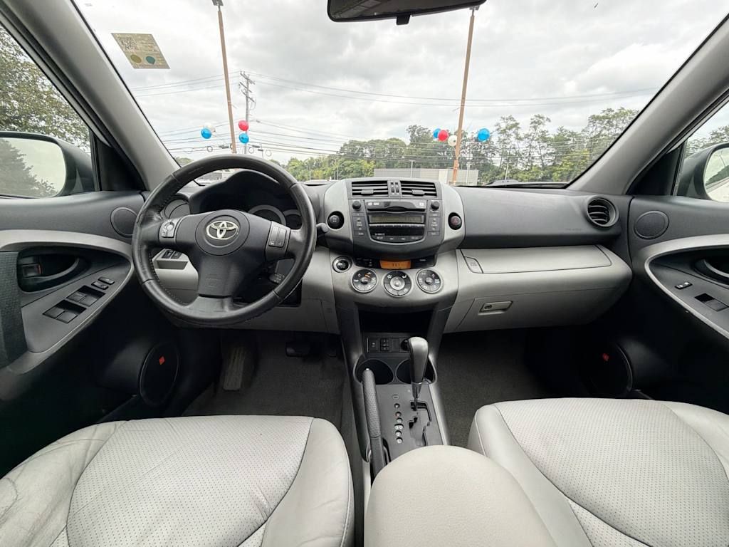 Thumbnail: 2010 Toyota RAV4 - 12