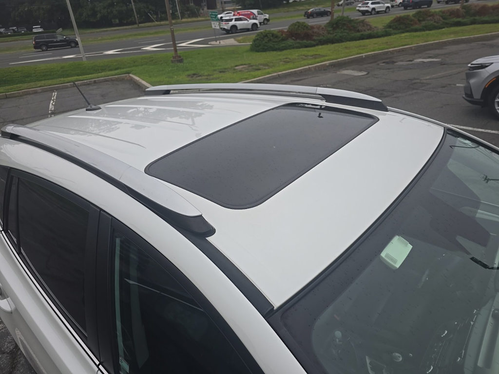 Thumbnail: 2015 Toyota RAV4 - 25