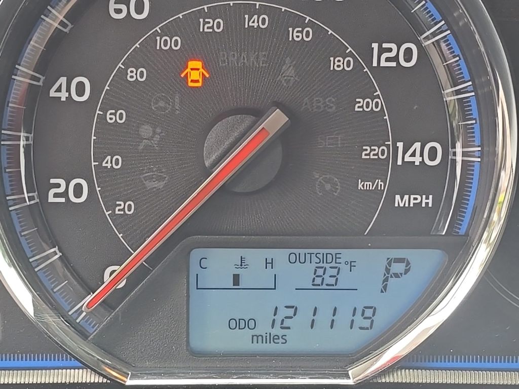Thumbnail: 2015 Toyota RAV4 - 29