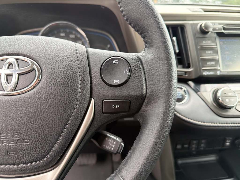 Thumbnail: 2015 Toyota RAV4 - 32