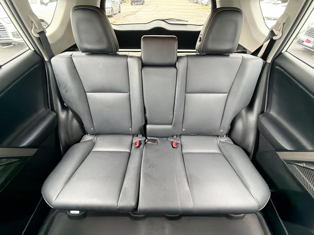Thumbnail: 2015 Toyota RAV4 - 25