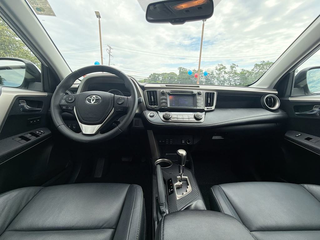 Thumbnail: 2013 Toyota RAV4 - 12