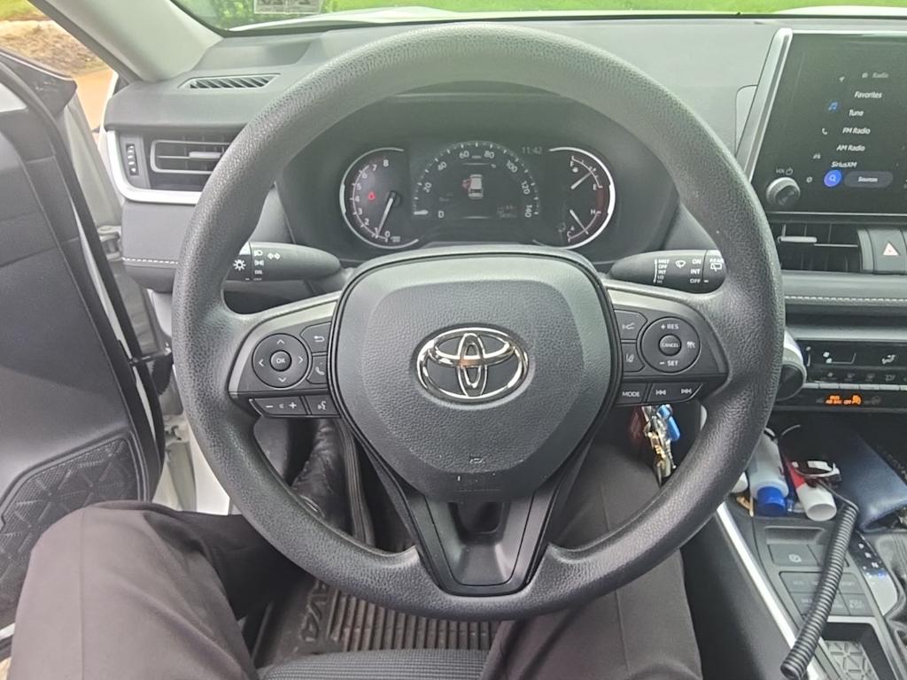 Thumbnail: 2024 Toyota RAV4 - 7